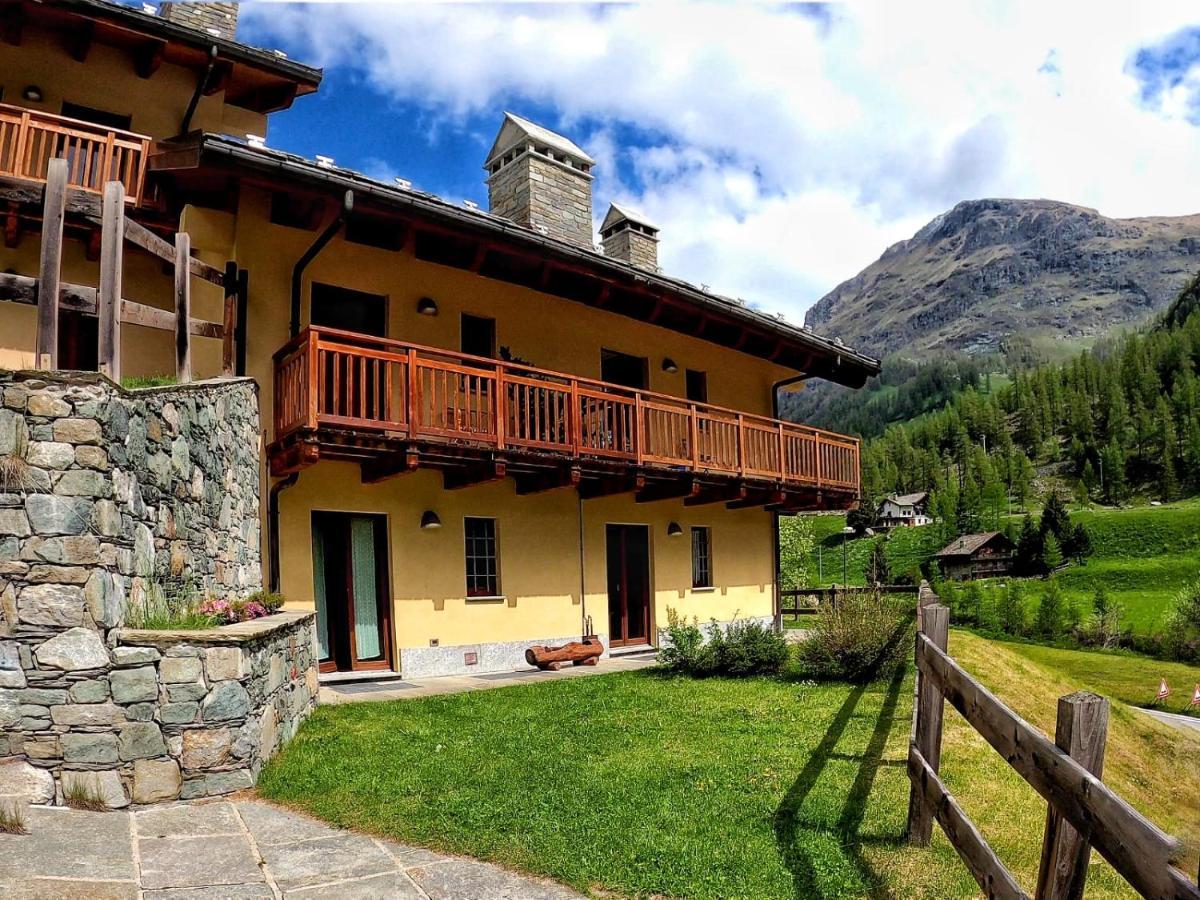 Staval Punta Vittoria Sub 14 - Residence Anderbatt Gressoney - 3 Locali - Cir N 0010 מראה חיצוני תמונה